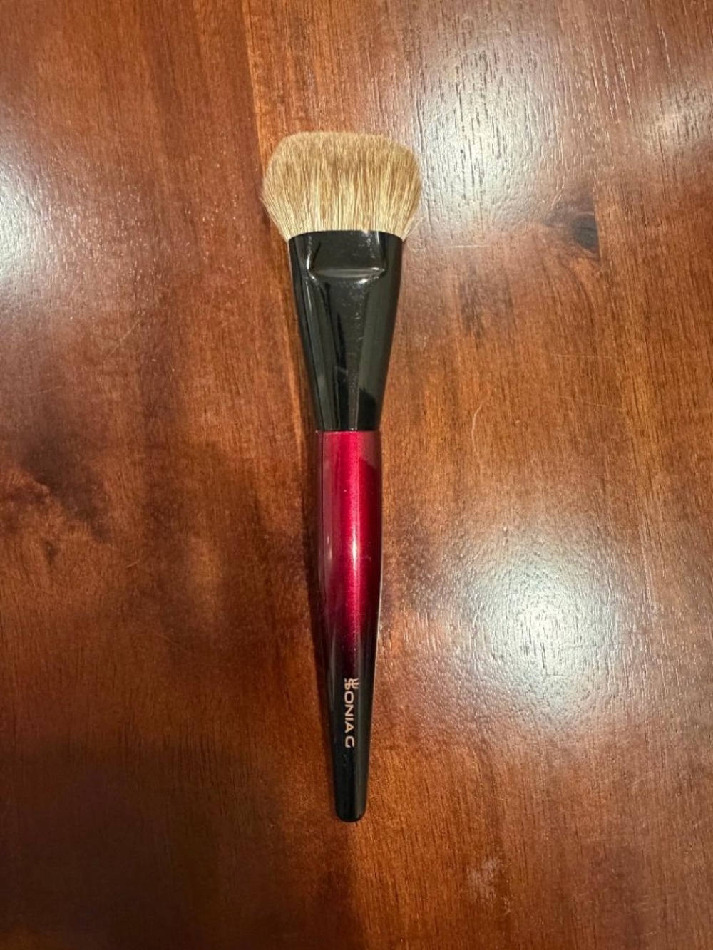 Sonia G. Jumbo Base Face Brush